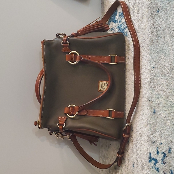 Dooney & Bourke Leather Satchel Crossbody Purse Bag - Picture 2 of 11